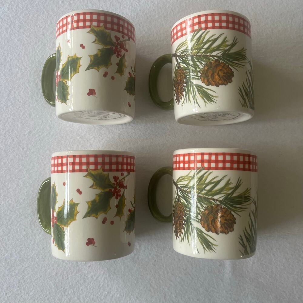 Vintage 4 pc Hallmark Mitford Holiday Mug Set